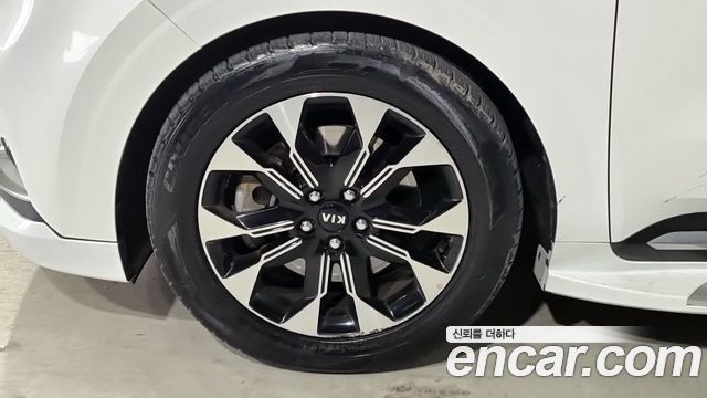 Kia Carnival (IV) Gasoline 7-Seater Hi-Limousine Signature 2021 — фото 5