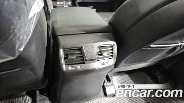 KG Mobility (SsangYong) Rexton Sports Khan Diesel 2.2 2WD Prestige 2022 — фото 32