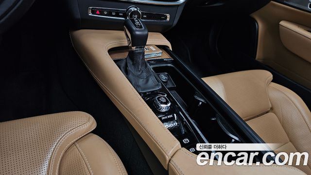 Volvo S90 D5 AWD Inscription 2019 — фото 9
