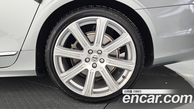 Volvo S90 D5 AWD Inscription 2019 — фото 21