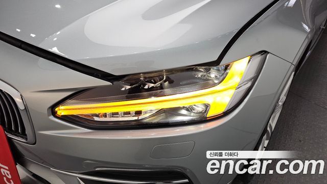Volvo S90 D5 AWD Inscription 2019 — фото 22