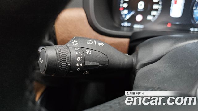Volvo S90 D5 AWD Inscription 2019 — фото 27
