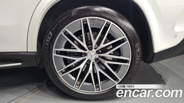 Mercedes-Benz GLE-Class (W167) AMG GLE53 4MATIC+ 2024 — фото 27