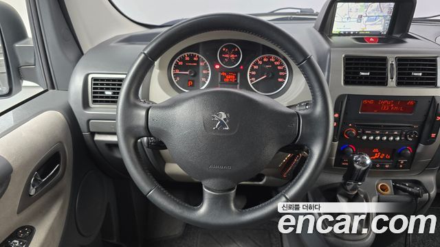 Peugeot Expert Tepee 2.0 Diesel 2013 — фото 13
