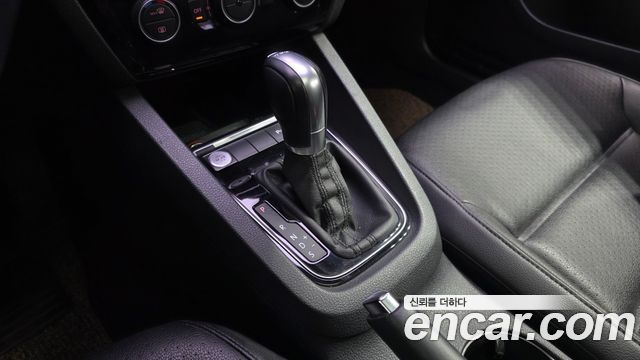 Volkswagen Jetta 2.0 TDI BlueMotion Premium 6th 2015 — фото 9