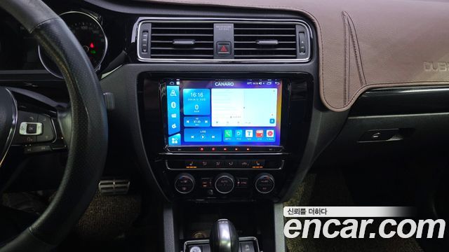 Volkswagen Jetta 2.0 TDI BlueMotion Premium 6th 2015 — фото 14