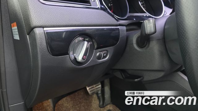 Volkswagen Jetta 2.0 TDI BlueMotion Premium 6th 2015 — фото 17