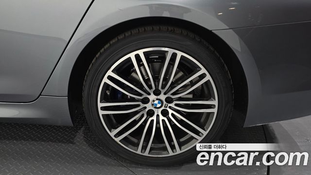 BMW 5 Series (G30) 530i M Sport Package Plus 2019 — фото 27