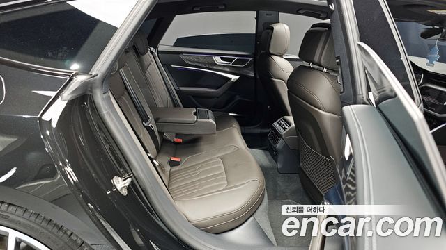 Audi A7 (4K) 55 TFSI Quattro Premium 2025 — фото 11