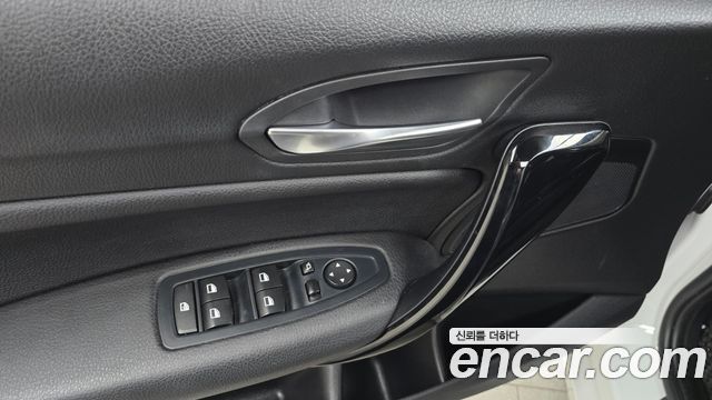 BMW 1 Series (F20) 118d Sport 5Door 2016 — фото 16