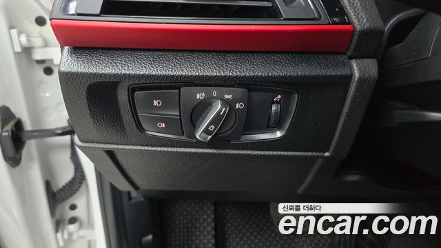 BMW 1 Series (F20) 118d Sport 5Door 2016 — фото 18