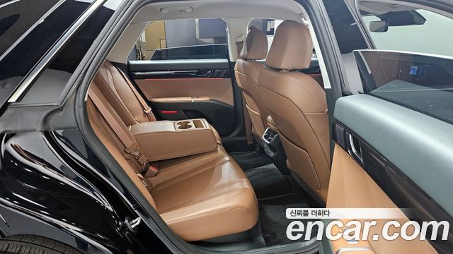 Hyundai Grandeur (GN7) 2,5 Gasoline 2WD Exclusive 2023 — фото 11