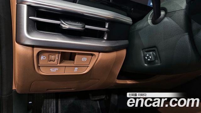 Hyundai Grandeur (GN7) 2,5 Gasoline 2WD Exclusive 2023 — фото 17