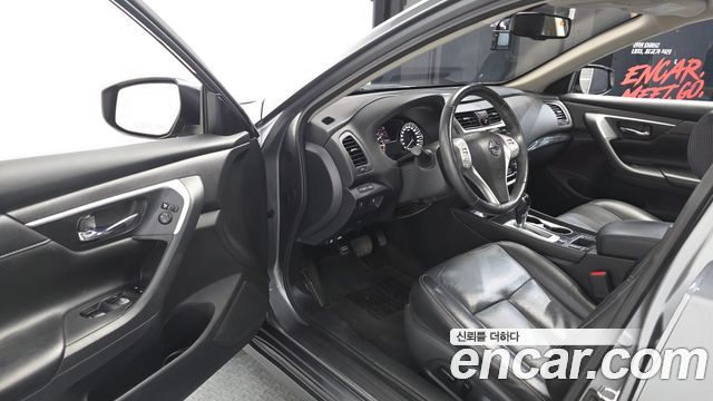 Nissan Altima 2.5 L33 2018 — фото 10