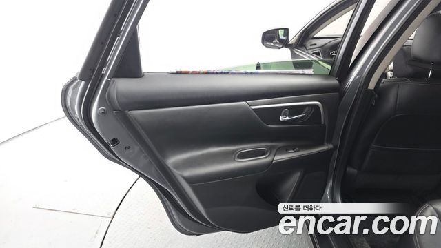Nissan Altima 2.5 L33 2018 — фото 25