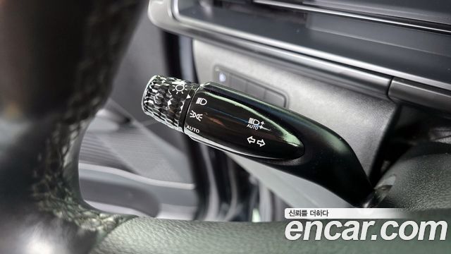 Hyundai Staria 4WD Tourer 9-Seater Modern 2022 — фото 17