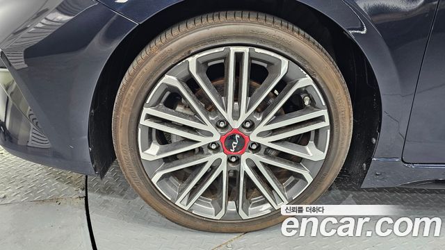 Kia K3 (II) 1.6 Turbo GT 5Door Signature 2022 — фото 5