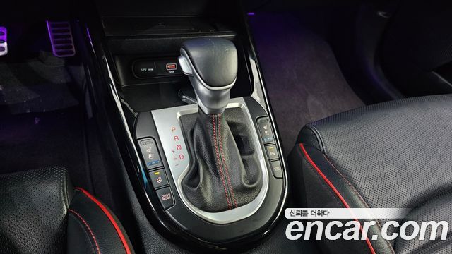 Kia K3 (II) 1.6 Turbo GT 5Door Signature 2022 — фото 9