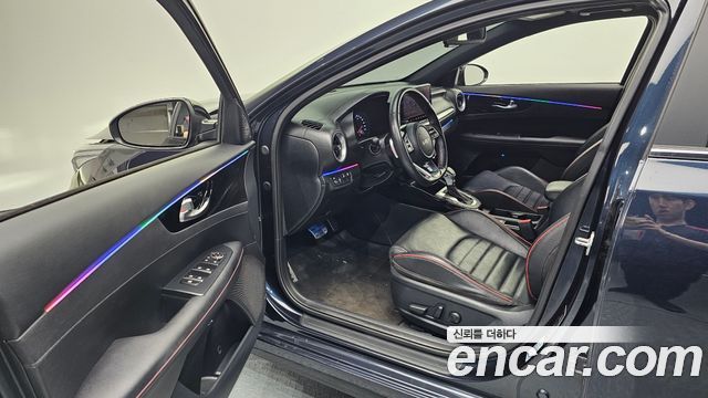 Kia K3 (II) 1.6 Turbo GT 5Door Signature 2022 — фото 10
