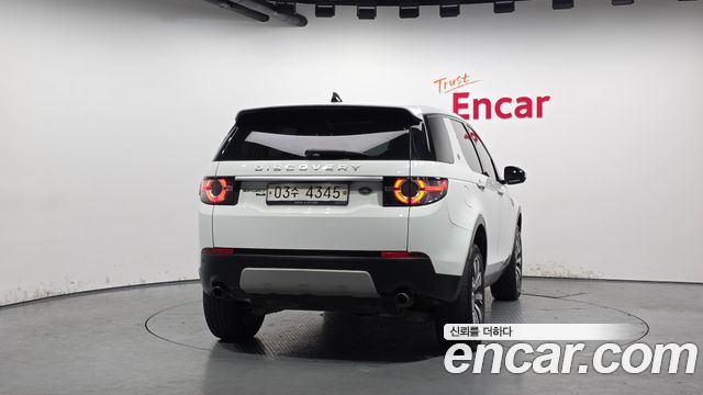 Land Rover Discovery Sport 2.0 TD4 HSE Luxury 2018 — фото 4