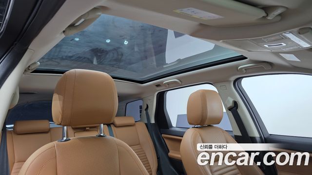 Land Rover Discovery Sport 2.0 TD4 HSE Luxury 2018 — фото 13