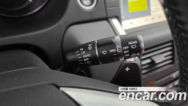 Land Rover Discovery Sport 2.0 TD4 HSE Luxury 2018 — фото 16