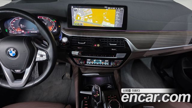 BMW 6 Series GT (G32) 620d Luxury 2023 — фото 13