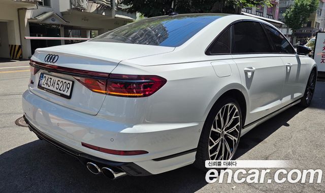Audi S8 (D5) 4.0 TFSI Quattro LWB 2023 — фото 2