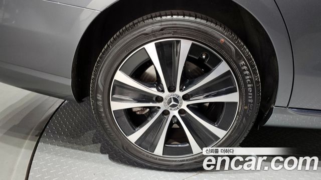 Mercedes-Benz E-Class (W213) E300e 4MATIC Exclusive 2021 — фото 5