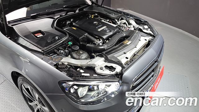 Mercedes-Benz E-Class (W213) E300e 4MATIC Exclusive 2021 — фото 6