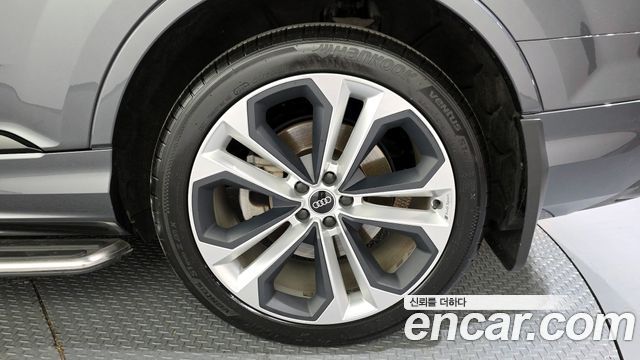 Audi Q7 (4M) 55 TFSI Quattro Premium 2022 — фото 21