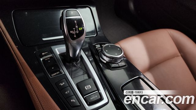 BMW 5 Series (F10) 530d xDrive M Aero Dynamic 2016 — фото 9