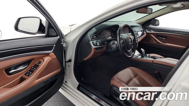 BMW 5 Series (F10) 530d xDrive M Aero Dynamic 2016 — фото 10