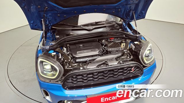 MINI Cooper S Countryman ALL4 Classic Launch Pack 2nd 2023 — фото 6