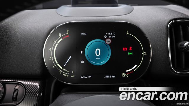 MINI Cooper S Countryman ALL4 Classic Launch Pack 2nd 2023 — фото 8