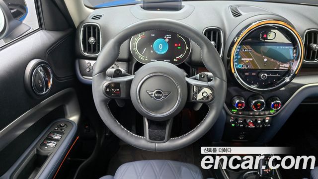 MINI Cooper S Countryman ALL4 Classic Launch Pack 2nd 2023 — фото 12