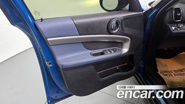 MINI Cooper S Countryman ALL4 Classic Launch Pack 2nd 2023 — фото 24