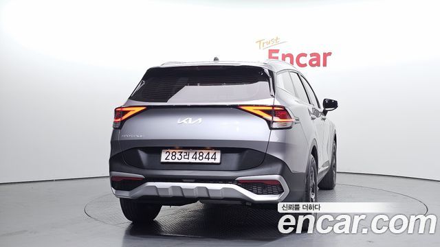Kia Sportage (V) Diesel 2.0 2WD Prestige 2022 — фото 4