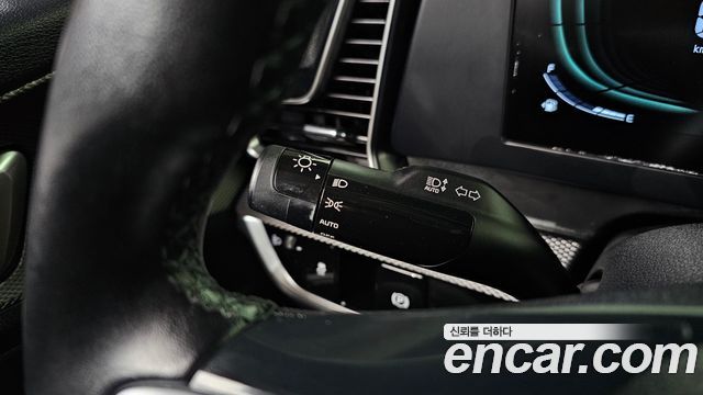 Kia Sportage (V) Diesel 2.0 2WD Prestige 2022 — фото 14