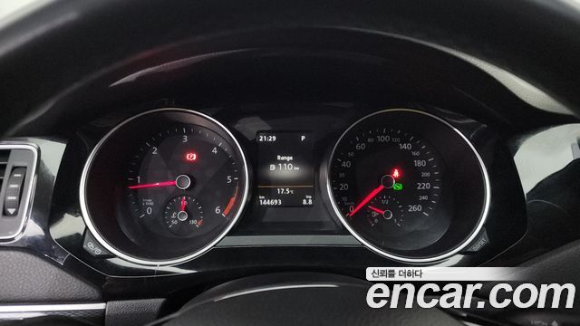 Volkswagen Jetta 2.0 TDI BlueMotion Premium 6th 2016 — фото 8