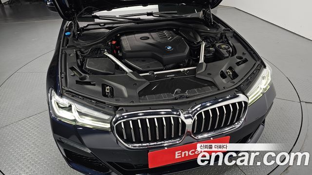 BMW 5 Series (G30) 530i M Sport Package 2022 — фото 6