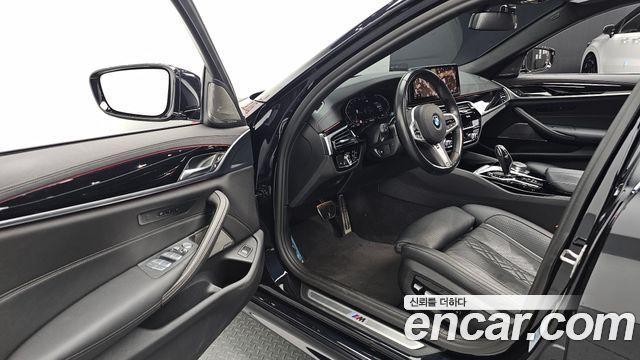 BMW 5 Series (G30) 530i M Sport Package 2022 — фото 11