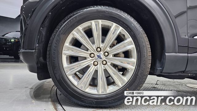 Ford Explorer (VI) 2.3 LimIted 4WD 2023 — фото 5