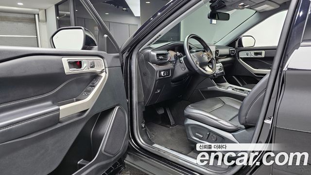 Ford Explorer (VI) 2.3 LimIted 4WD 2023 — фото 10