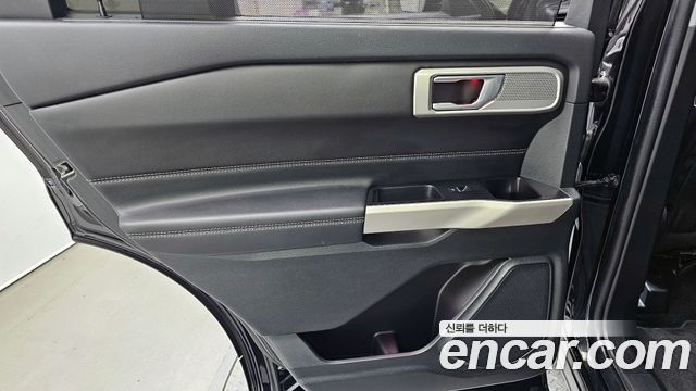 Ford Explorer (VI) 2.3 LimIted 4WD 2023 — фото 25