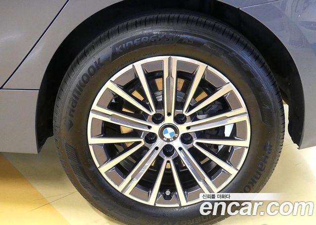 BMW 2 Series Active Tourer (U06) 220i Luxury 2025 — фото 5
