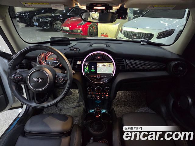 MINI Cooper S 5Door Standard 3rd 2020 — фото 8