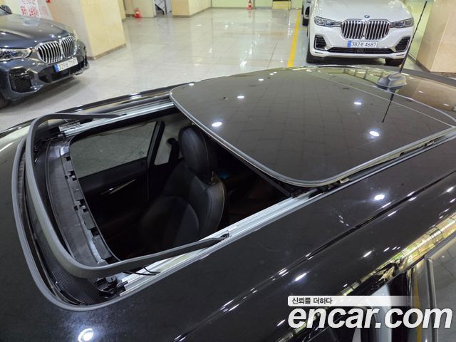 MINI Cooper S 5Door Standard 3rd 2020 — фото 21