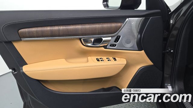 Volvo S90 B6 AWD Ultra Bright 2025 — фото 24