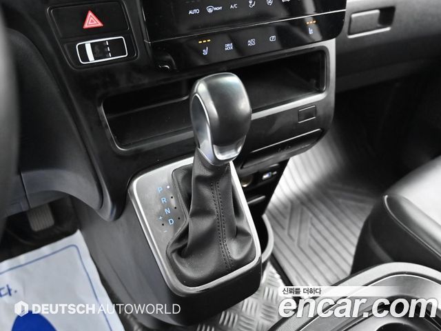 Hyundai Staria Cargo 5-Seater Modern 2022 — фото 9
